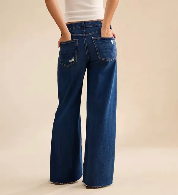 American Eagle Outfitters Low-Rise Baggy Ultra-Wide Leg - Image 3