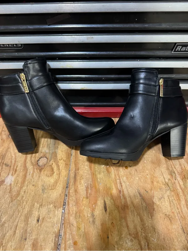 Anne Klein Rowan Bootie Chunky Block Heel Black Size 7.5 M - Image 3