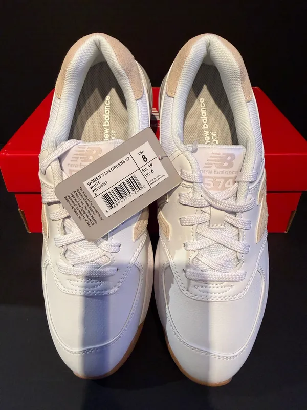 Women’s New Balance 574 size 8W - Image 3