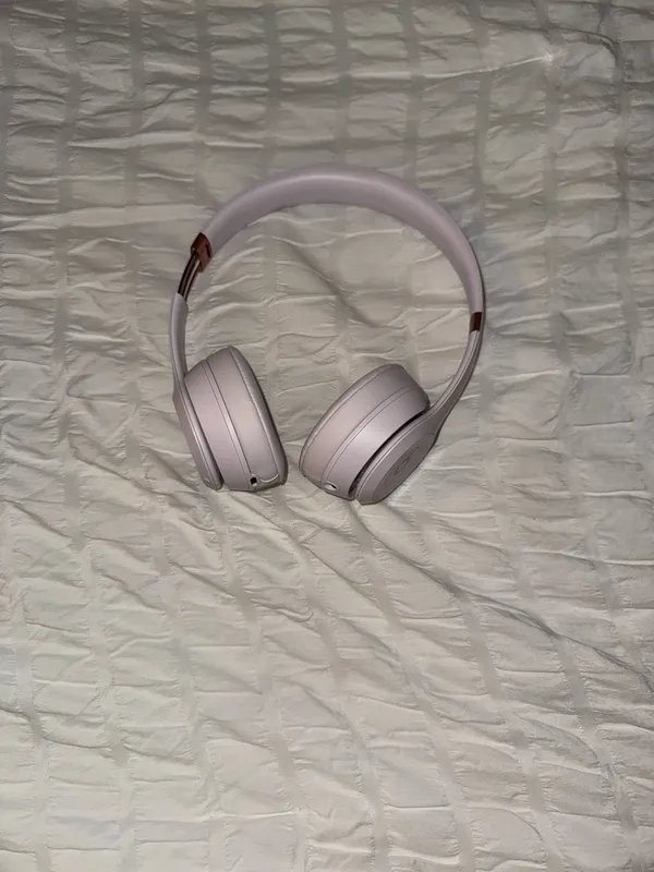 Beats Wireless Solo 4 Bluetooth - Image 3