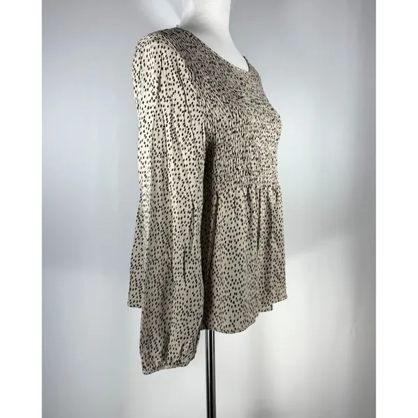 Urban Romantics Womens Long Sleeve Cheetah Print‎ Blouse Size L Smocked Peasant - Image 4