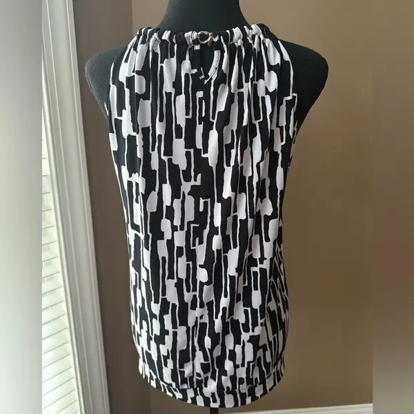 Michael Kors Women’s Silver Chain Halter Top in Large - Image 5