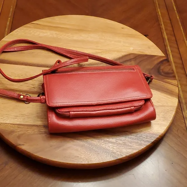 BUXTON RED CROSS BODY BAG - Image 3
