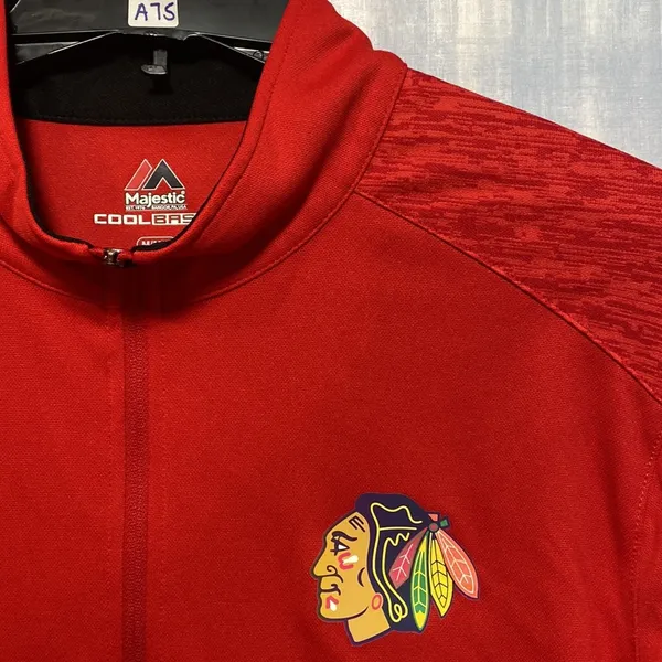 Majestic Chicago Blackhawks red zip-up pullover - Image 2