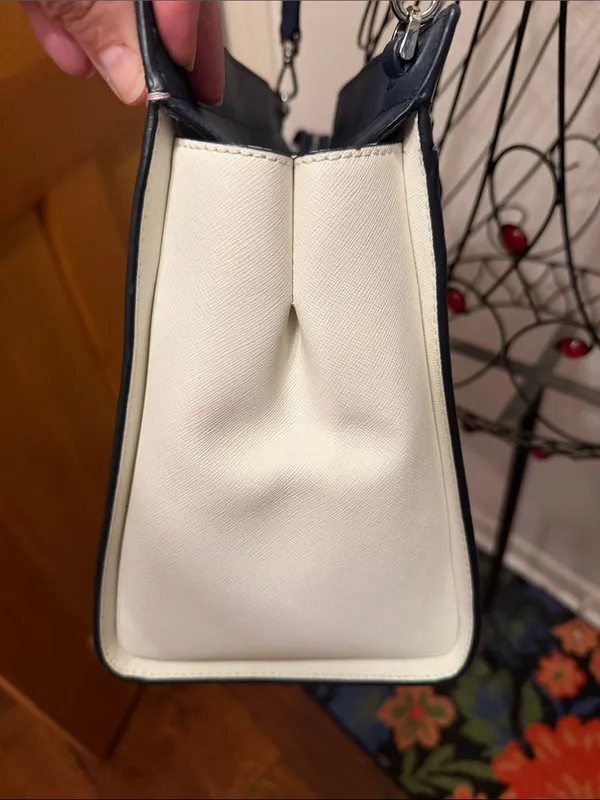 💓💓💓BOGOHO💓💓💓Kate Spade Pink and Navy Saffiano Leather Tote - Image 6
