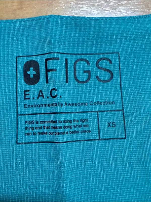 FIGS FIONe.a.c. Lekei Utility Scrub Top in Marine Size XS - Image 4
