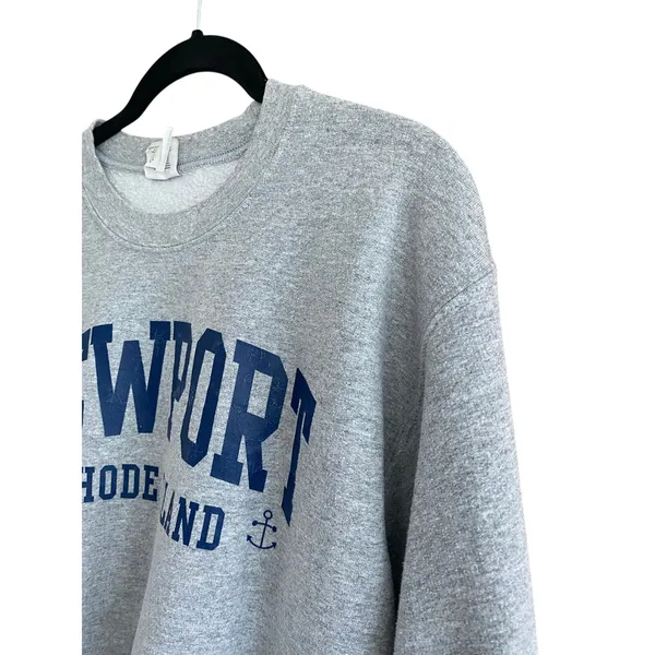 Gildan Newport Rhode Island Grey Pullover Crewneck Size Small - Image 2