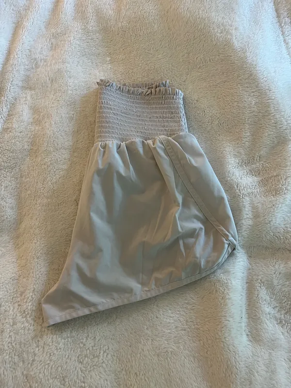 Aerie OFFLINE white flowy shorts - Image 3