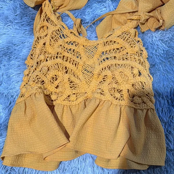 Milk & Honey Yellow Sleeveless Ruffled Peplum Blouse - Image 6