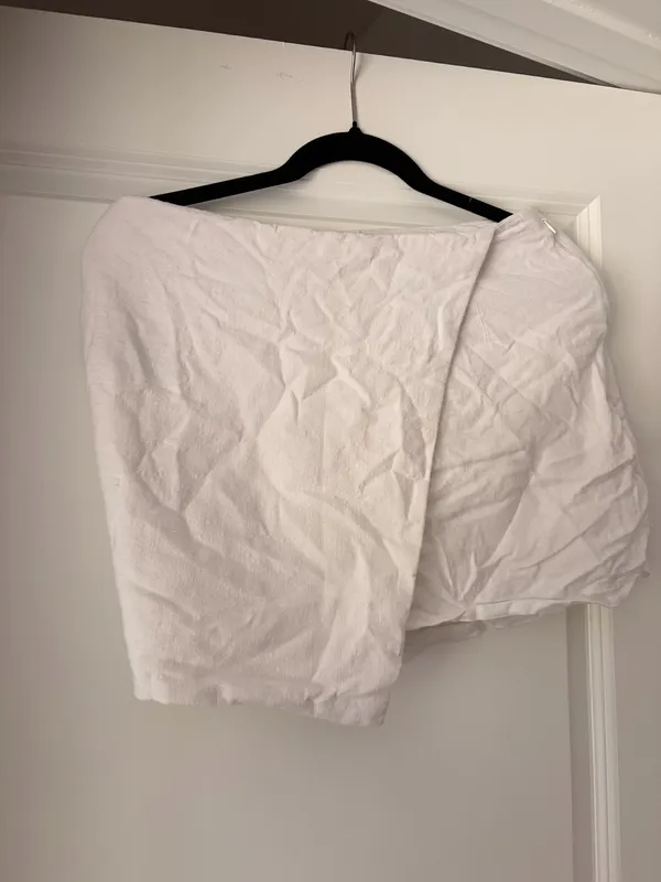 Abercrombie Micro White Mini Skirt - Image 2