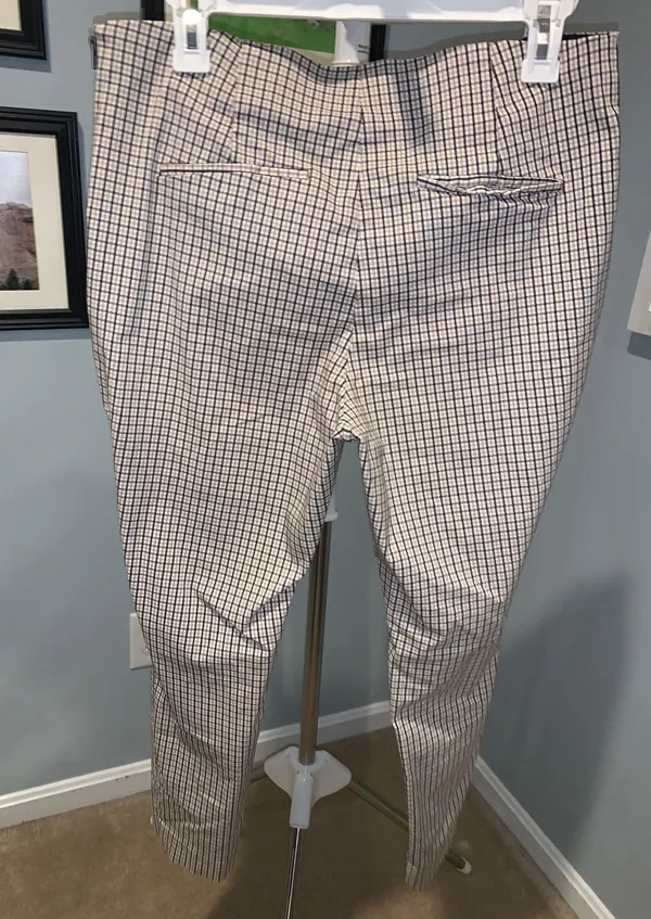 A New Day Capris Dress Pants - Image 2