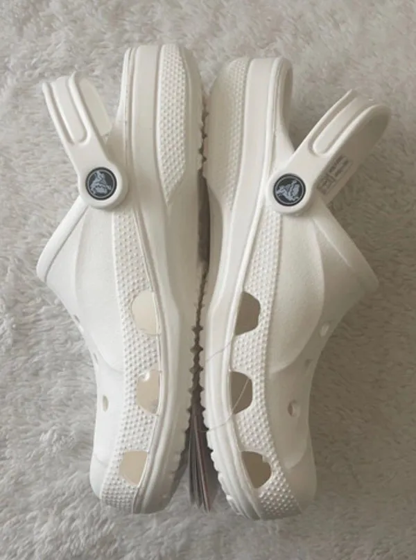 Crocs Baya White Unisex Clog, Size: Women's (7) - Image 4