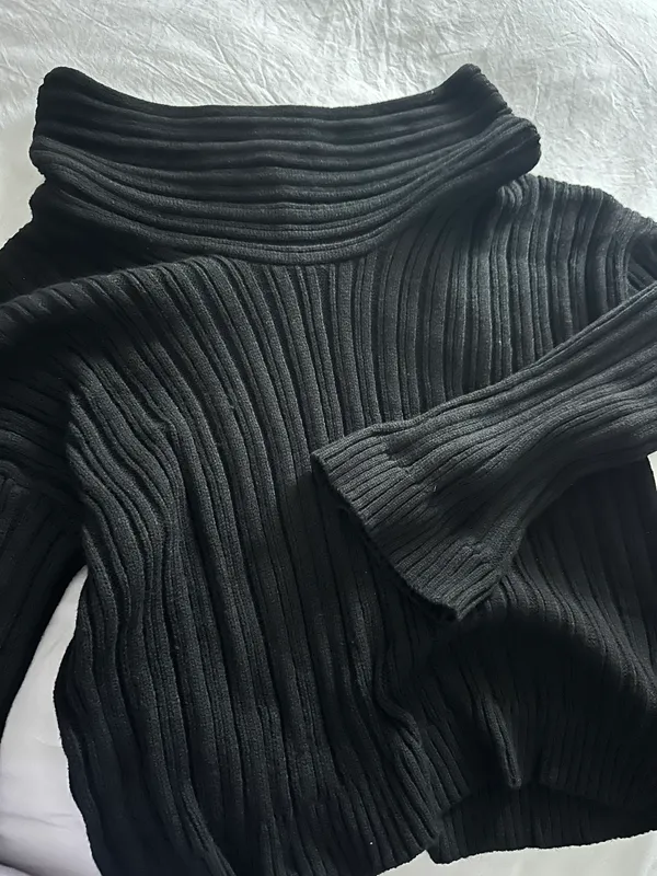 Sweater Black Size M - Image 2