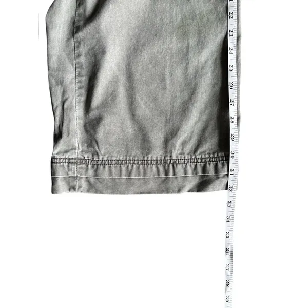 Life Is Good Women's Faded Green Cropped Pants - Image 6
