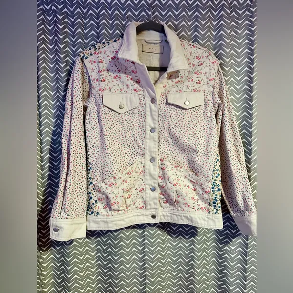 Blank NYC | Floral Patchwork Denim Tucker Jacket, XS - Image 4