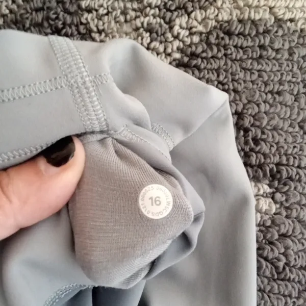 Lululemon Athletica Wunder Train High Rise Tight Leggings Running Gym Sz 16 - Image 5