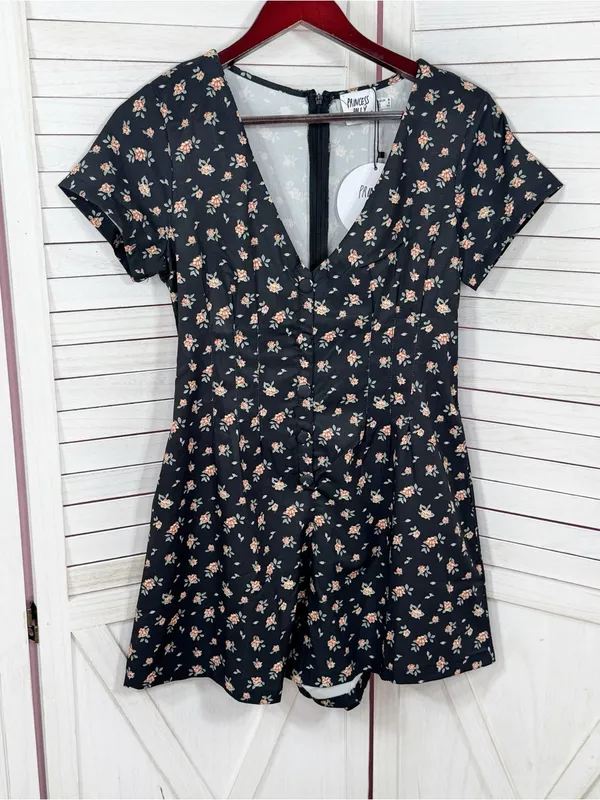 Princess Polly Floral Button Front V Neck Romper Black Size 4 Cottage Playsuit - Image 8