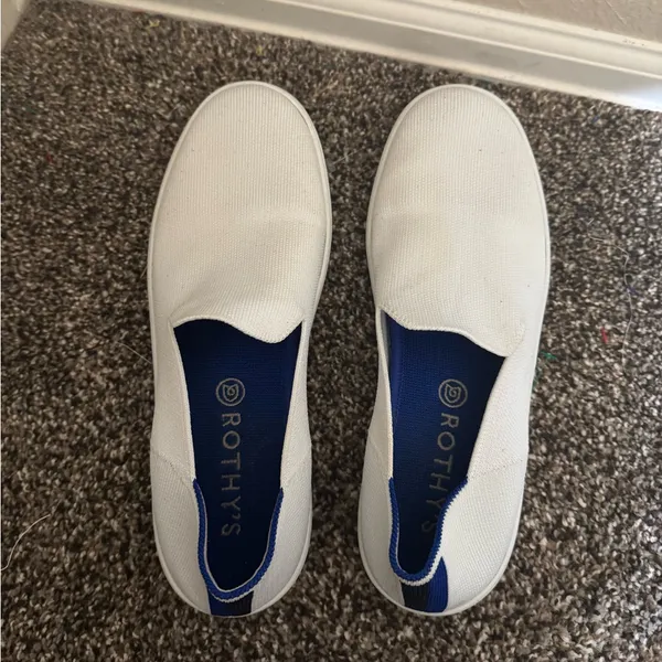 Rothy’s original‎ slip on sneaker shoe size 9 in white - Image 4