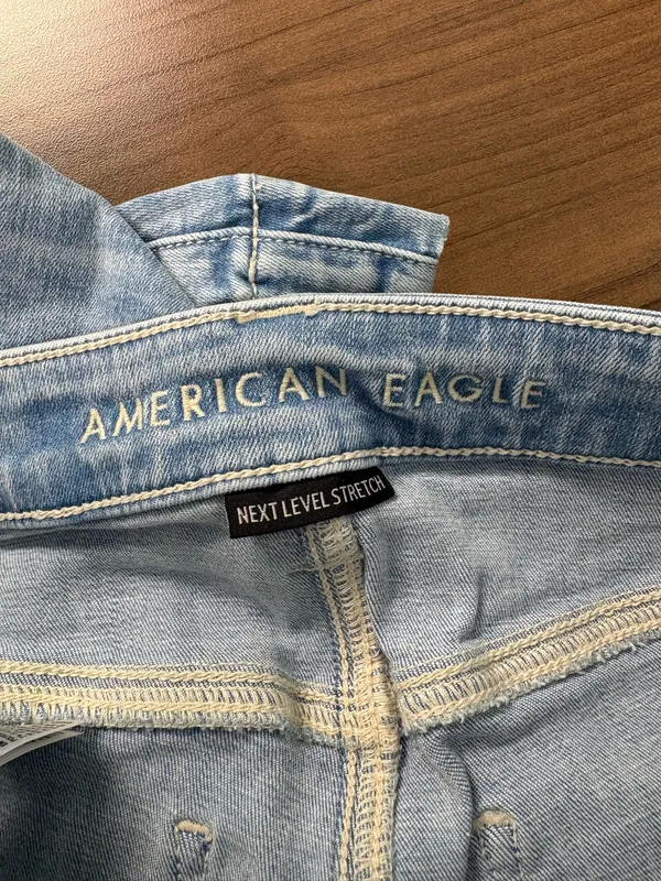 American Eagle Jeans - Image 3