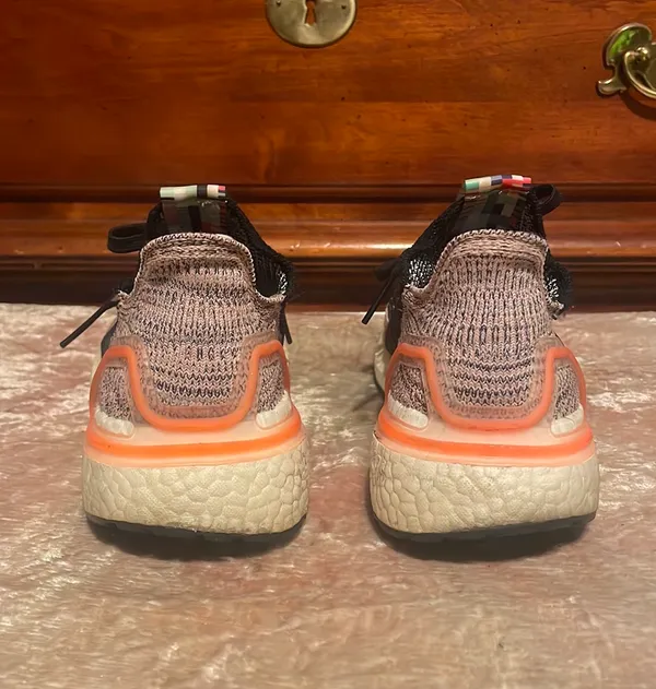 Adidas Ultraboost 19 Black Solar Orange Running Shoes $166 EUC Women's Size 6.5 - Image 4