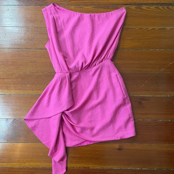 NWT Showpo Niana Hot Pink One Shoulder Draped Ruffle Mini Dress Sz 4 💛🎀 - Image 9
