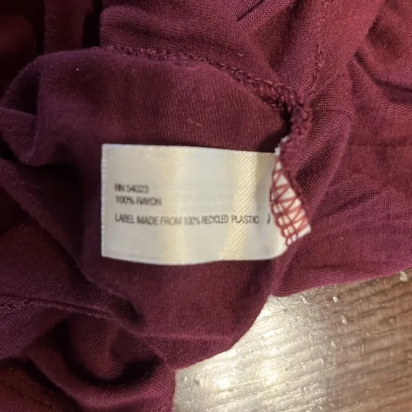 💖 Gap Burgundy 3/4 Sleeve Top - Image 4