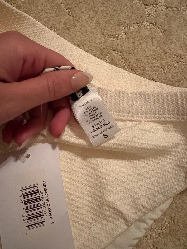 Dippin Daisy’s Swimwear Off-White Bikini Set - Image 6