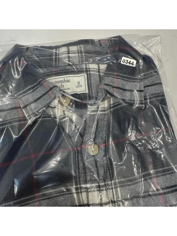 Abercrombie & Fitch Women's Navy Blue Plaid Flannel Button Up Shirt Small - Image 6