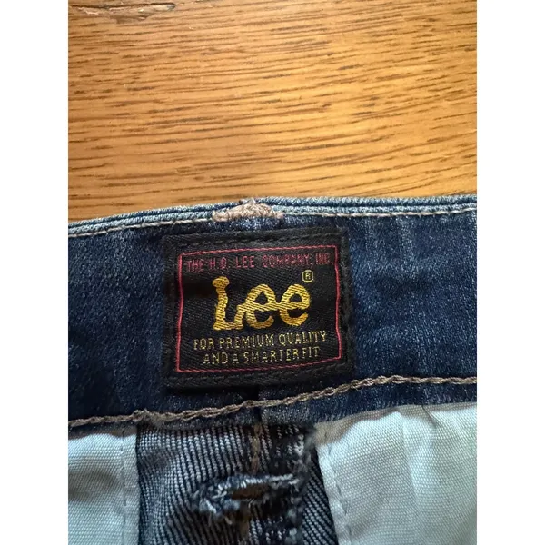 Lee Denim Jean Shorts Women Size 8 Medium Rolled Bottom Country Cowgirl Classic - Image 3
