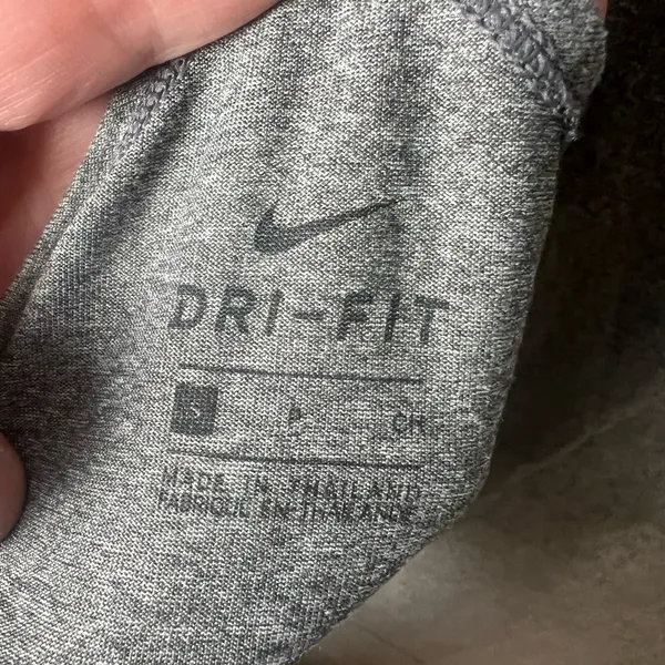 Nike Dri Fir Women's Small lightweight athletic Heather Gray Tank Top‎ - Image 3