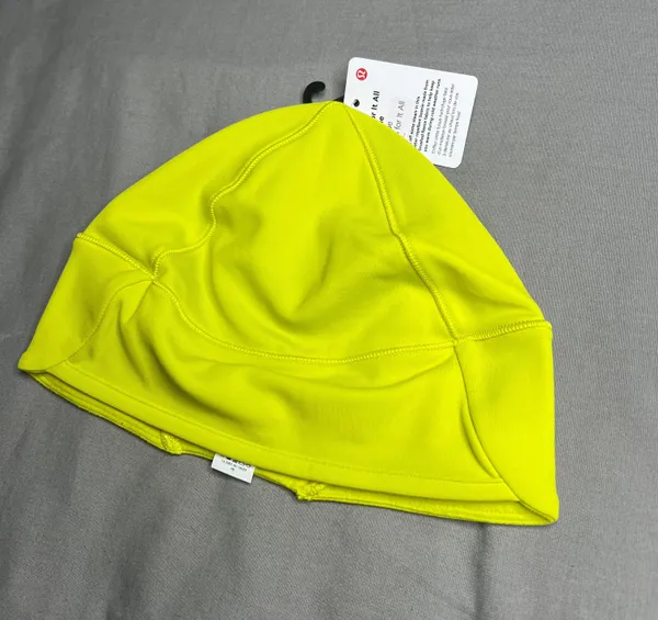 Lululemon Run For It All Beanie NWT Yellow - Image 2