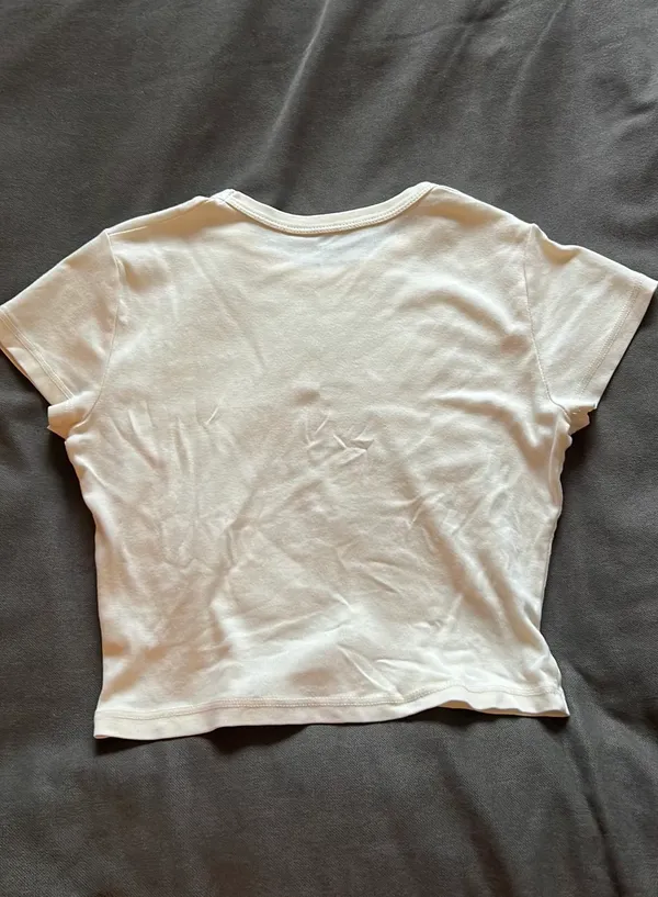 Urban Outfitters Baby Tee - Image 4