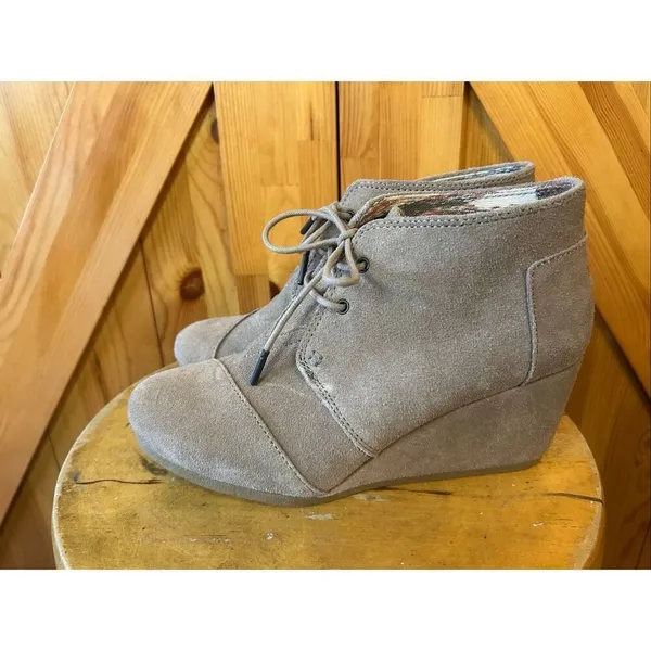 Toms Women's 9 Suede Desert Wedge Booties Leather Ankle Lace Up Comfort - Image 3