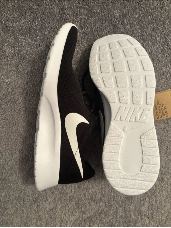 Nike Black with White Swoosh Lightweight Shorts Sneakers - Image 3