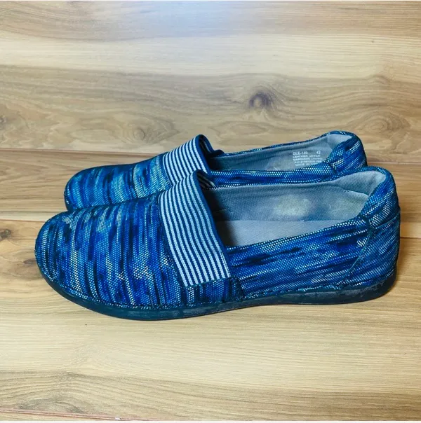 Glee Wavy Navy Blue Slip On Loafer Shoes size 11.5 - Image 2