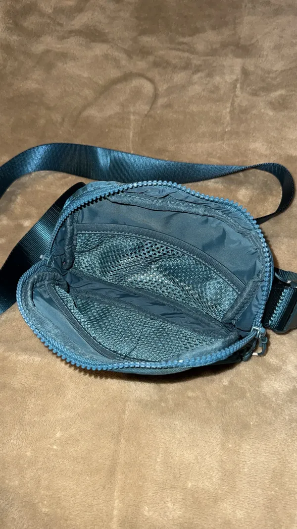 brand new fabletics belt bag  - Image 2