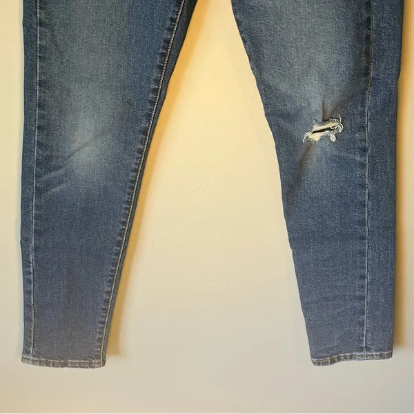 Levi Strauss & Co Distressed Wedgie Skinny Jean Size 26 - Image 11