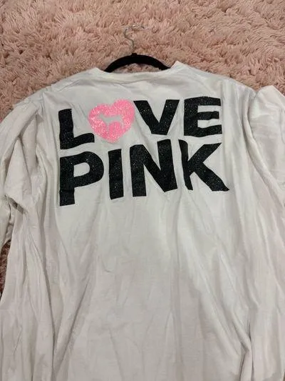 PINK Victoria's Secret Long Sleeve - Image 3