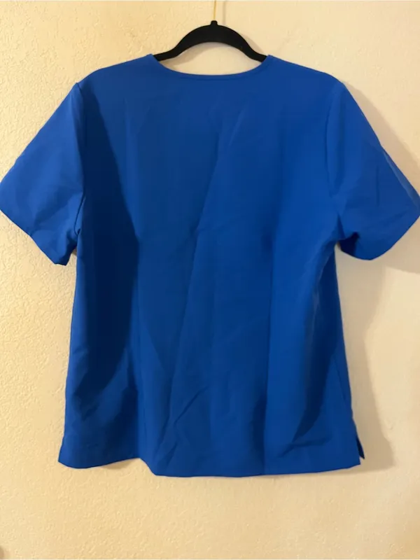 NWT Figs Catarina Scrub Top - Image 4