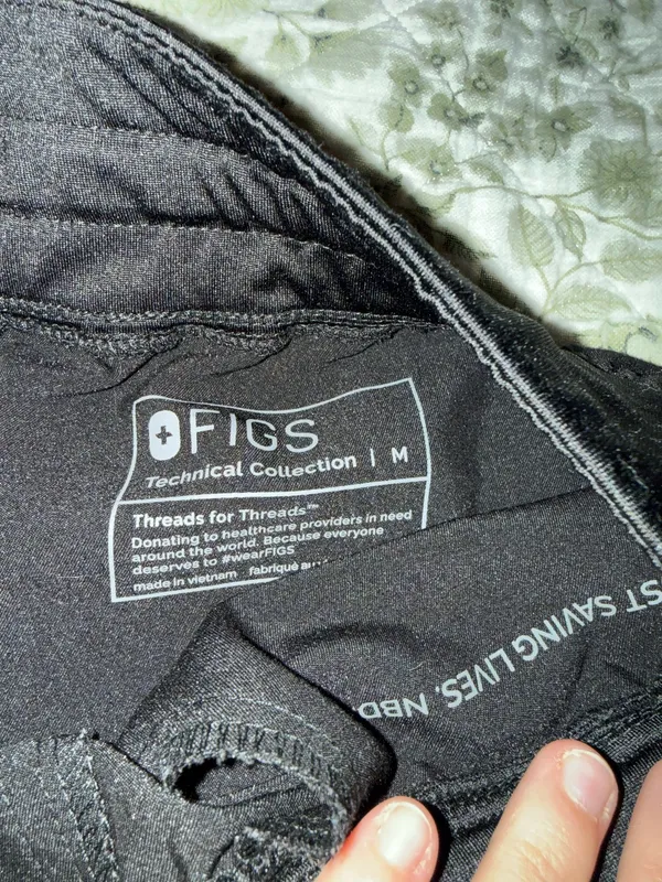 FIGS Scrub Pants Jogger - Image 2