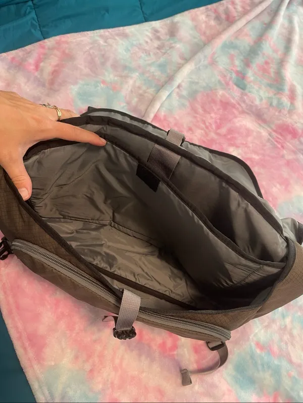 LL Bean messenger bag - Image 4