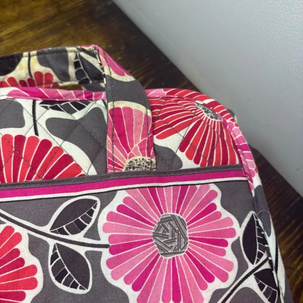 Vera Bradley Travel/Cosmetic Carrier‎ - Image 4