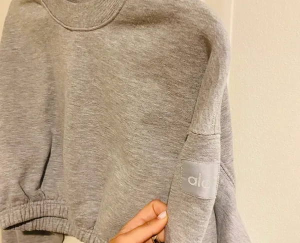 alo sweatshirt - Image 3