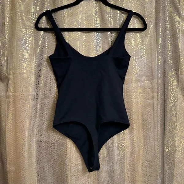Abercrombie & Fitch Black Soft Stretchy Tank Top Bodysuit Small - Image 2