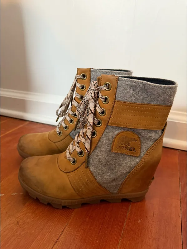 Sorel Lexi Wedge Boots Women’s Size 8 - Image 3