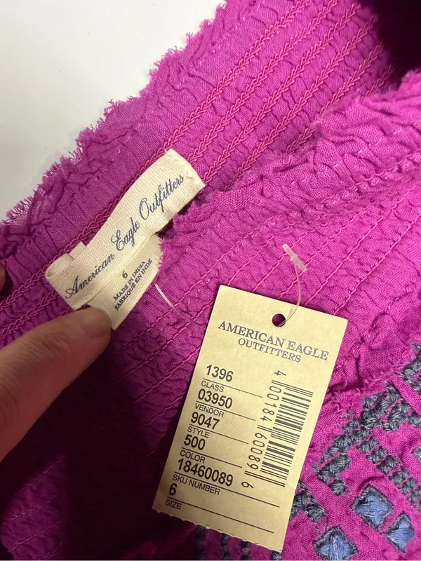 American Eagle Magenta smocked shoulder Dress women’s size‎ 6 - Image 4