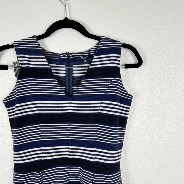 MADEWELL Striped Gallerist Pointe V Neck‎ Stripes Dress Blue Sz XS - Image 5