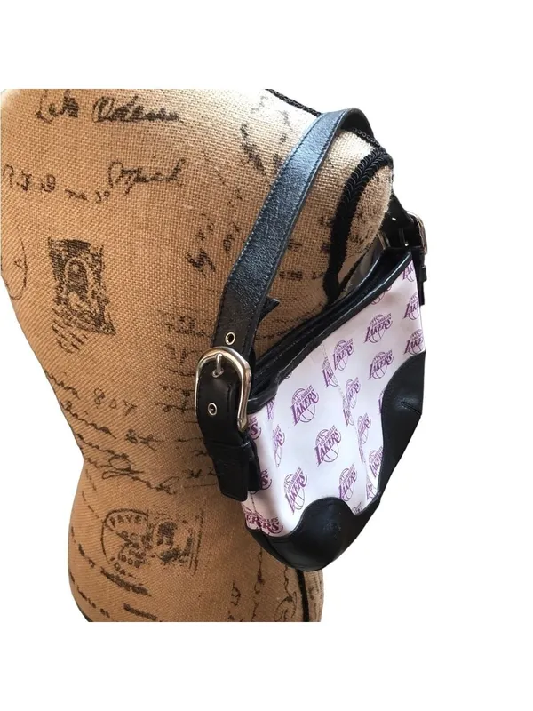 Los Angeles Lakers Fan Leather Adjustable Shoulder Purse - Image 4