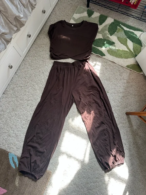Amazon Set - Image 2