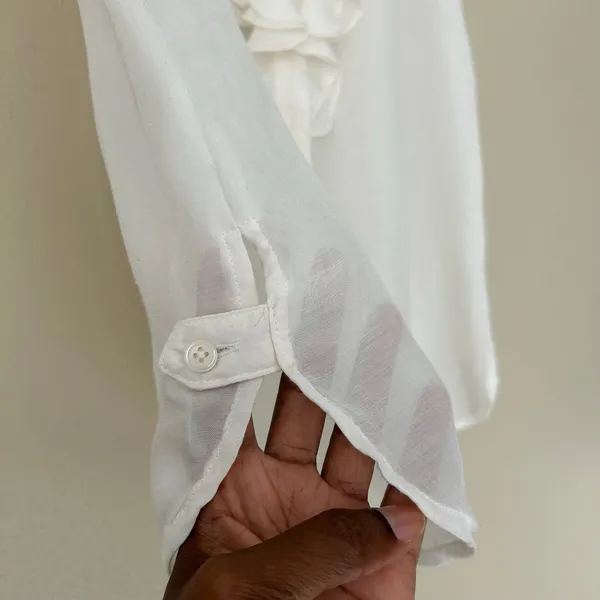 Ann Taylor Loft White Ruffle Button Down Tank Top Size Small - Image 10